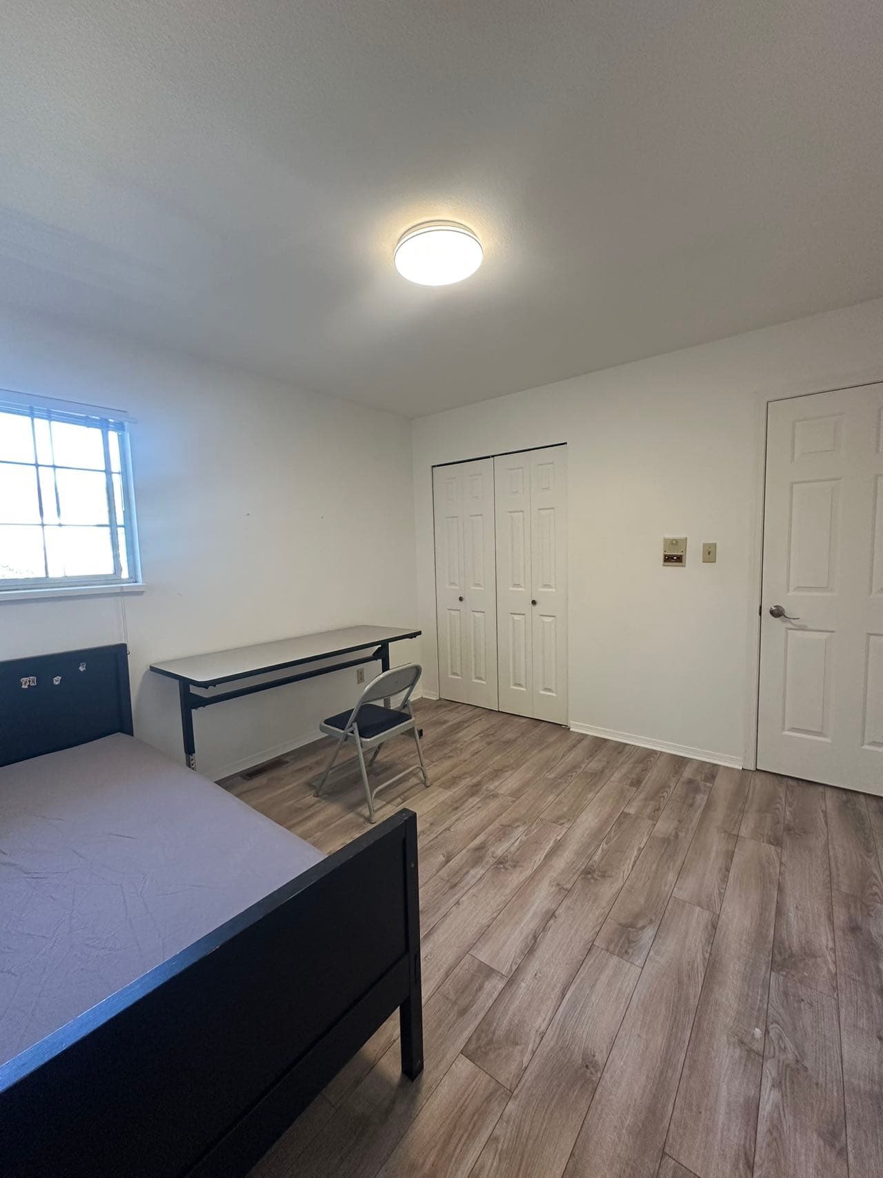 노스버나비 최근sfu 넓고밝은 룸메트남성분 썸네일