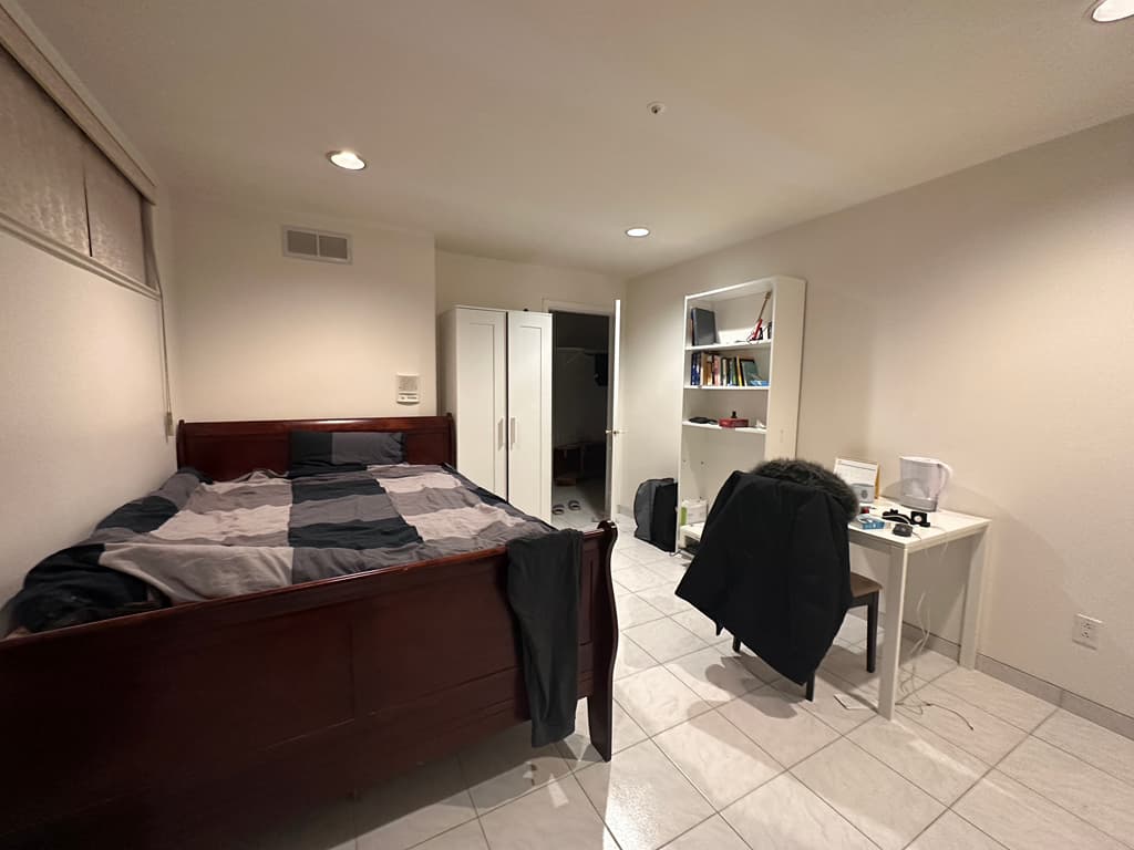 이스트벤쿠버(렌프루) 룸렌트 $800 1/1일 썸네일