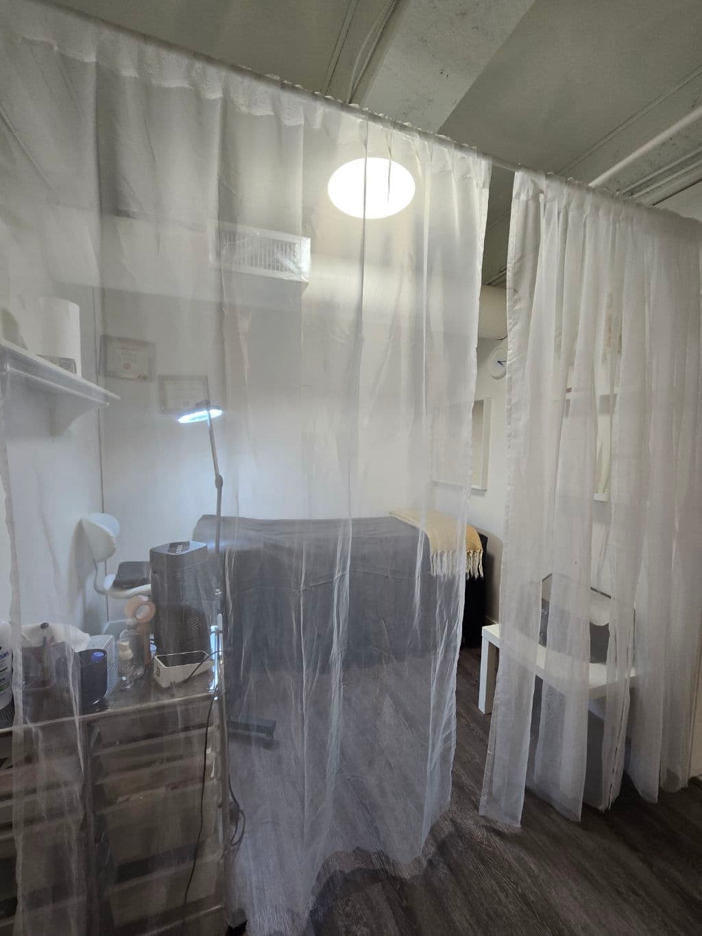 G뷰티 배드렌탈 차이나타운역 도보 2분 (반영구,속눈썹) 썸네일