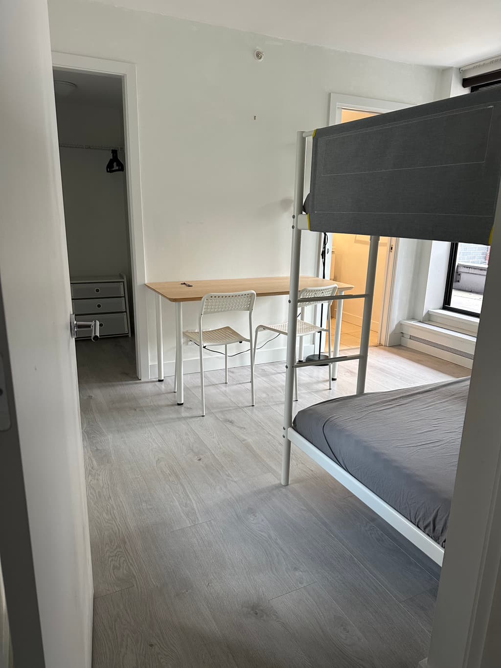 ✔️장기.단기 환영 📌풀옵션 (즉시입주가능) 11월 마스터 & 거실 룸메이트 구합니다. 썸네일