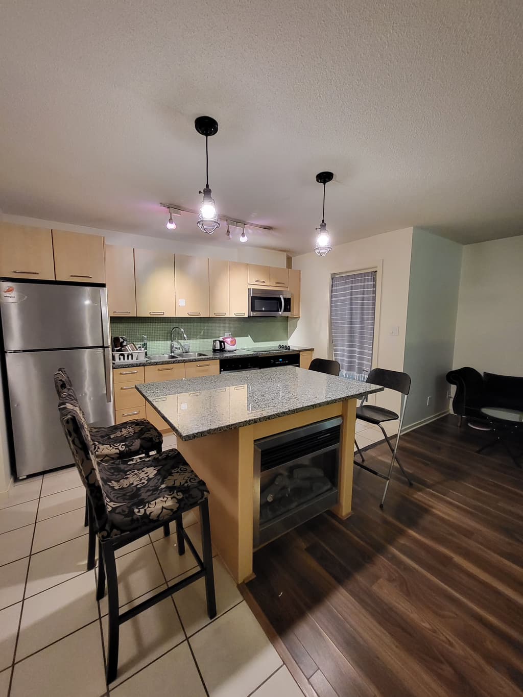 ♦️🥰👍세분 같이 들어오실수있는 집 있어요,새컨드룸 두분 침대 두개 , 덴 🌇 썸네일