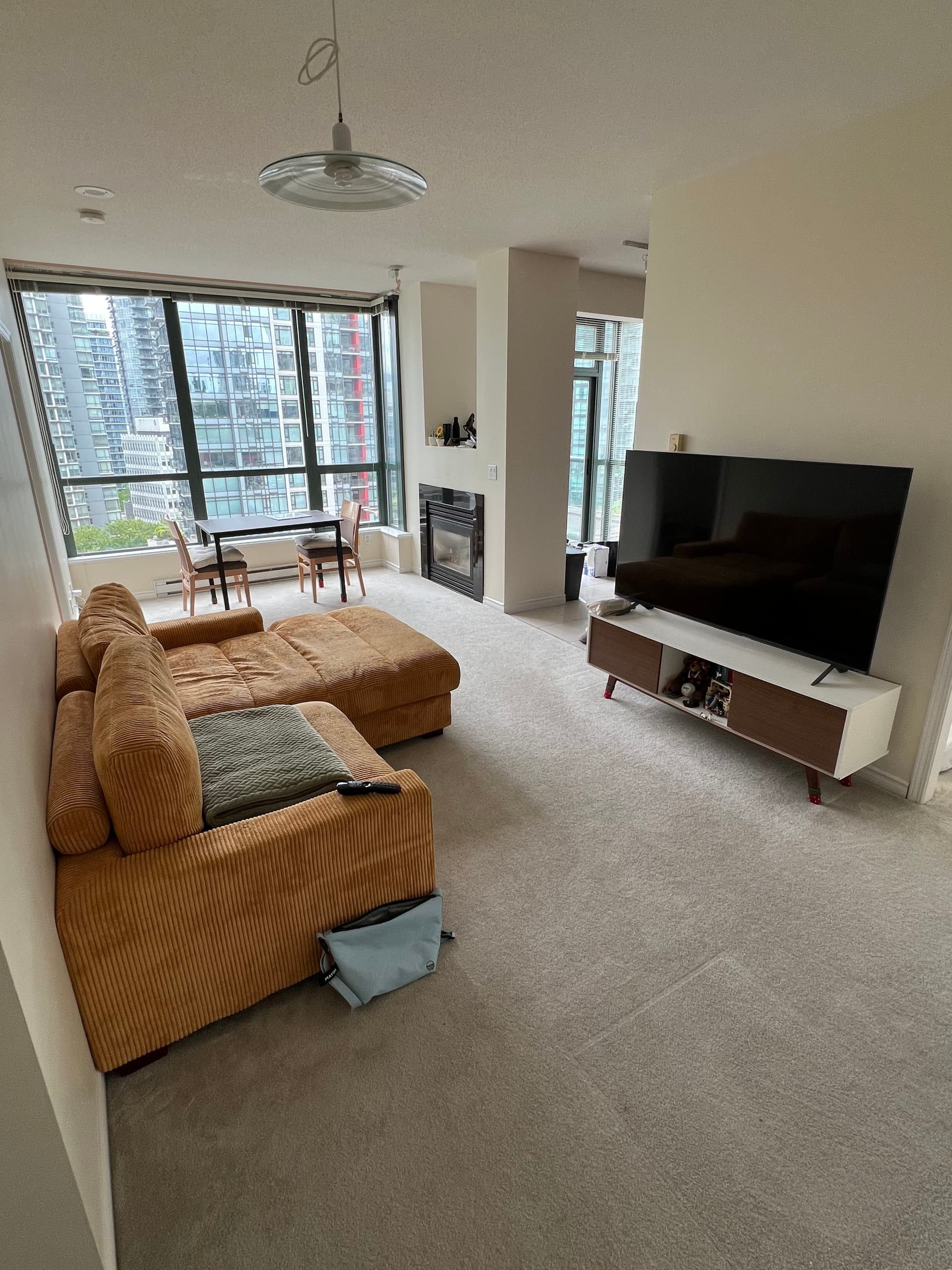 12월 입주 - 콜하버 세컨배드 룸메 구합니다! 썸네일