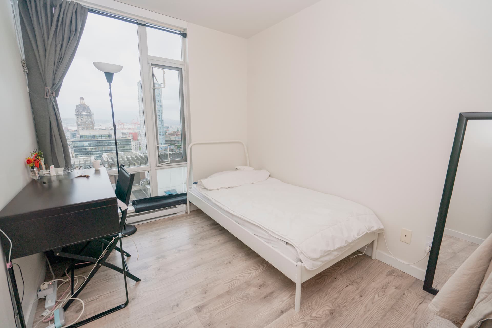 🛋️다운타운 여성전용 룸 렌트🛋️ 썸네일