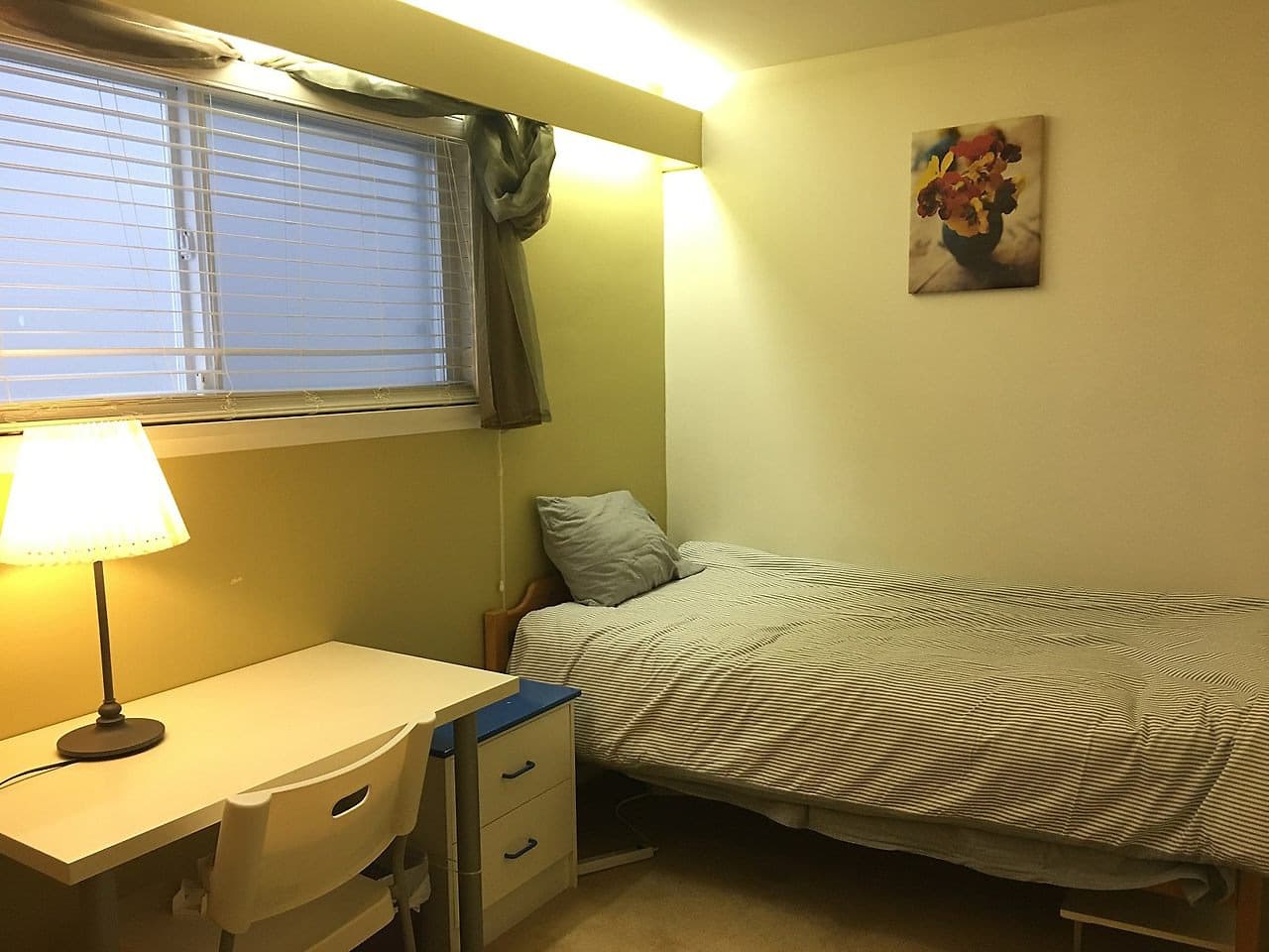 조이스콜링우드 역 근처 여성전용 숙소 룸렌트(12월 1일 입주) 썸네일