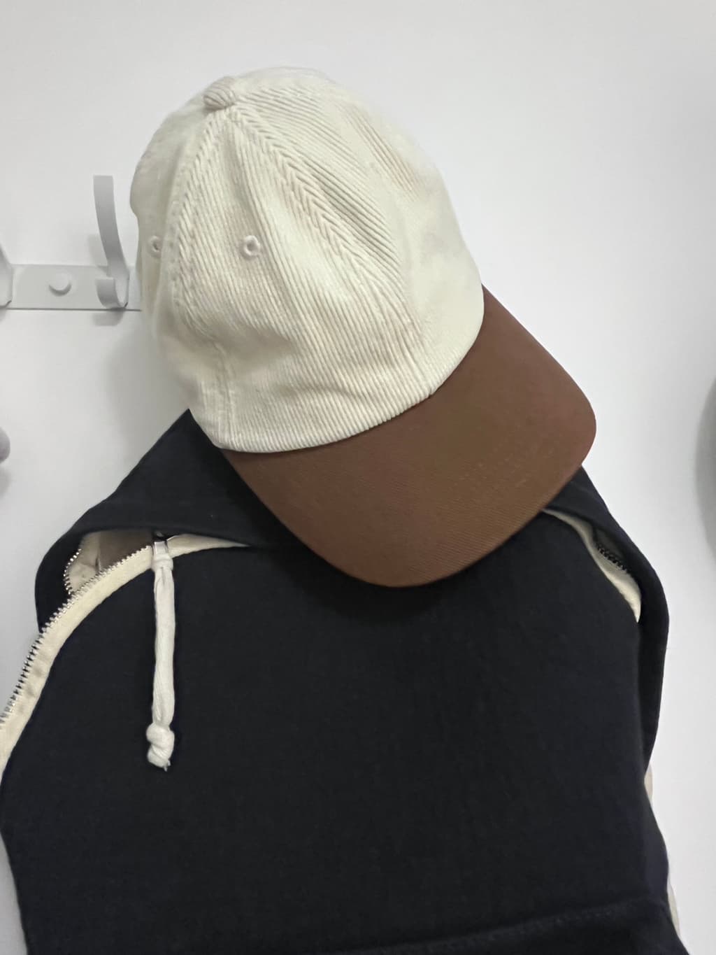 브랜디멜빌-캡-Brandy-Melville-cap도쿄매장구매-jGitK-이미지