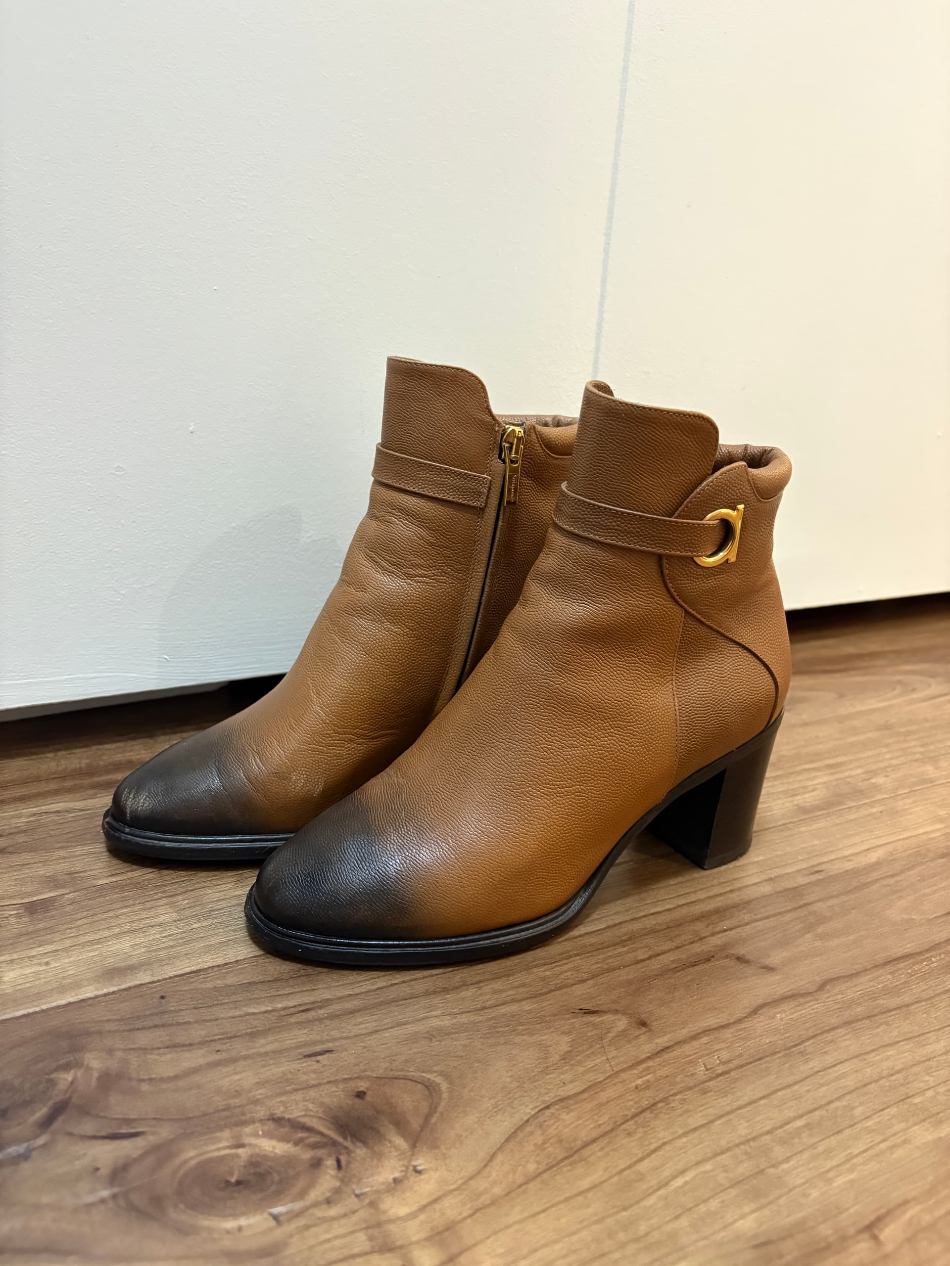 정품-페라가모-부츠-힐-브라운-사이즈-5-150-8TNLf-이미지