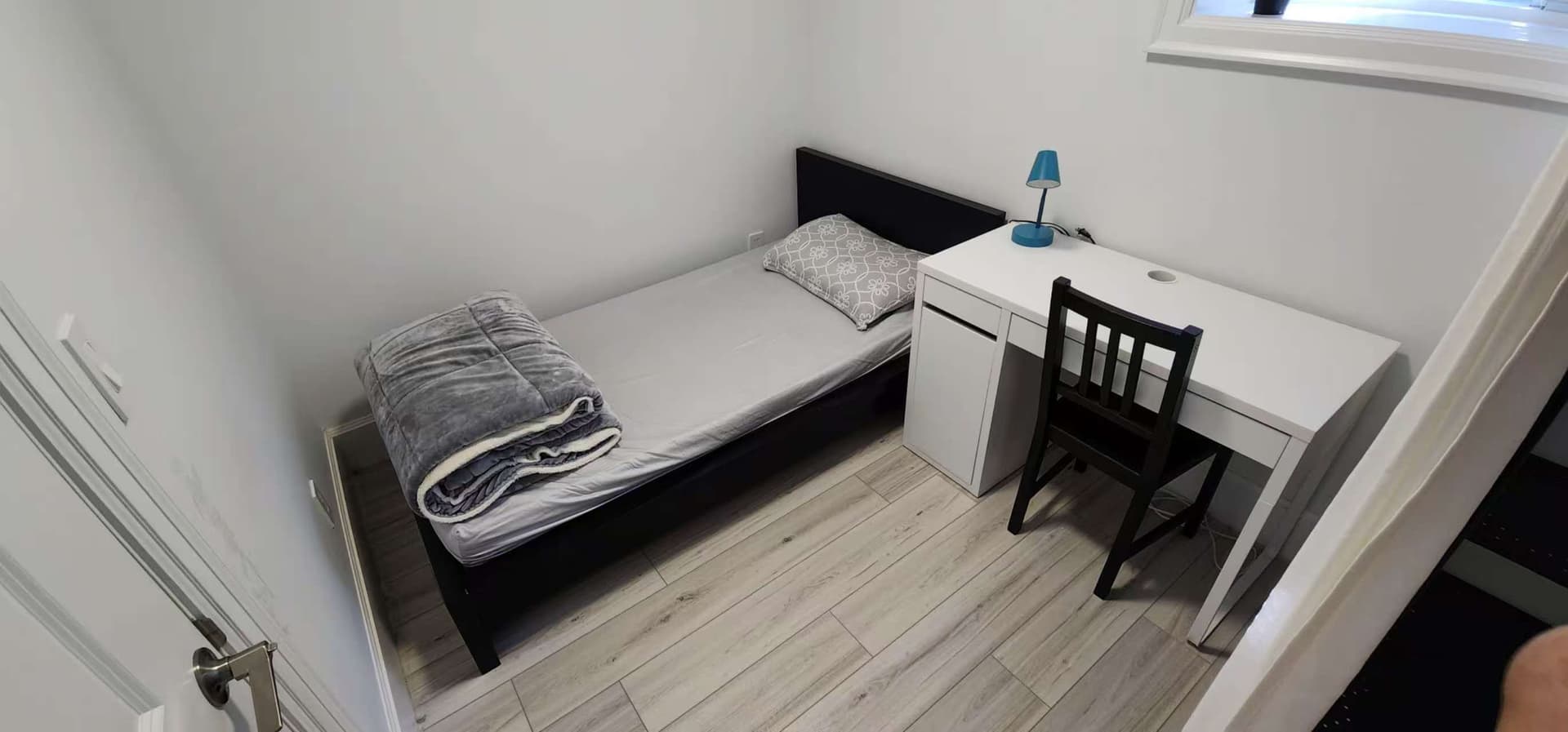 마린드라이브 근처 하우스 룸렌트 745불 썸네일