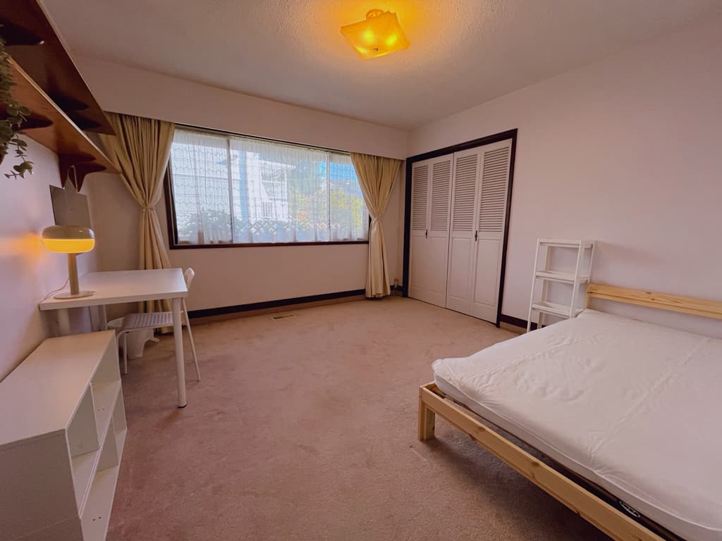 바로입주 or 10/1 브렌트우드 홀덤역 세컨룸 $900 썸네일