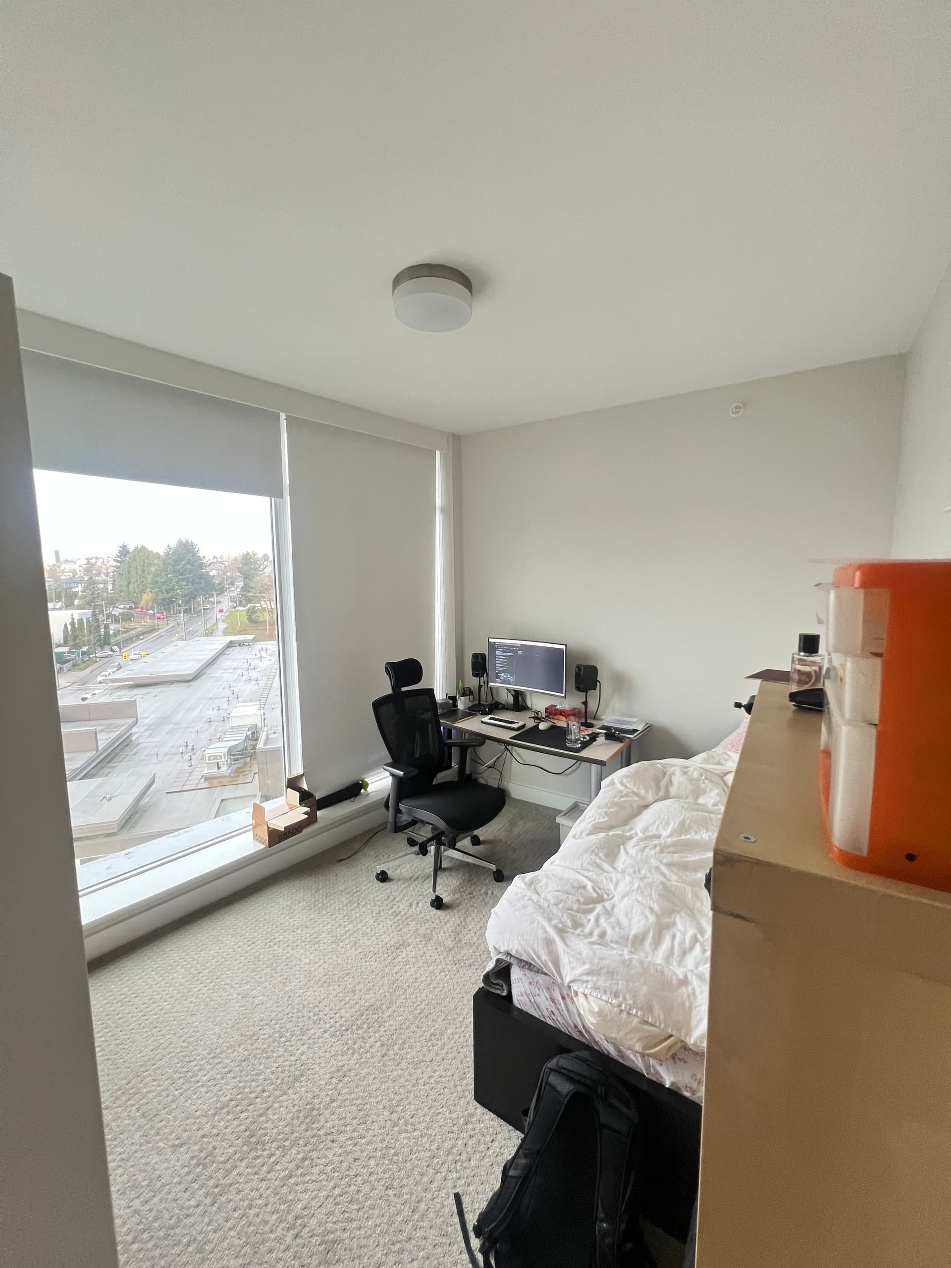 10월 입주 길모어역 도보 5분! 1Bed + 개인화장실! $1400 유틸/인터넷 포함 썸네일
