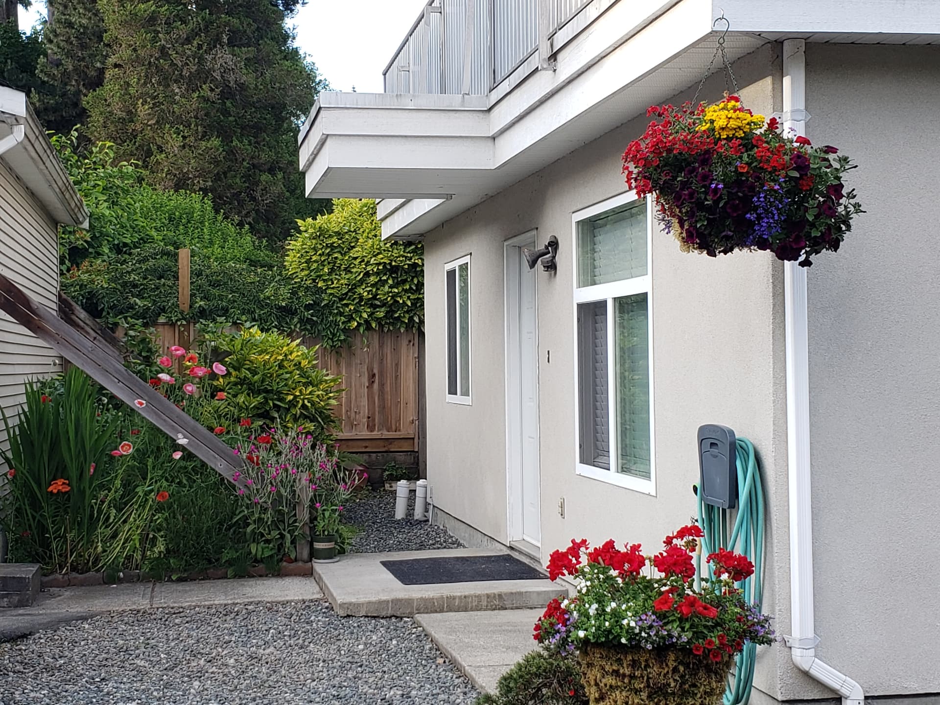 놀스밴 린벨리지역 하우스1층 룸렌트입니다 (여성전용) 썸네일