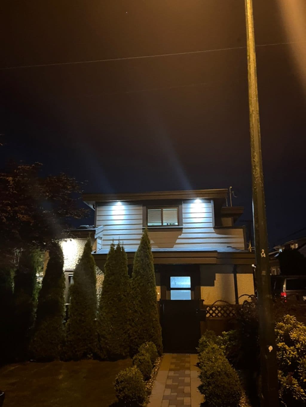 🏠🏡10월 마스터룸 1,300 첫달할인 2층 하우스 3명거주/첫달할인!💙💙 썸네일