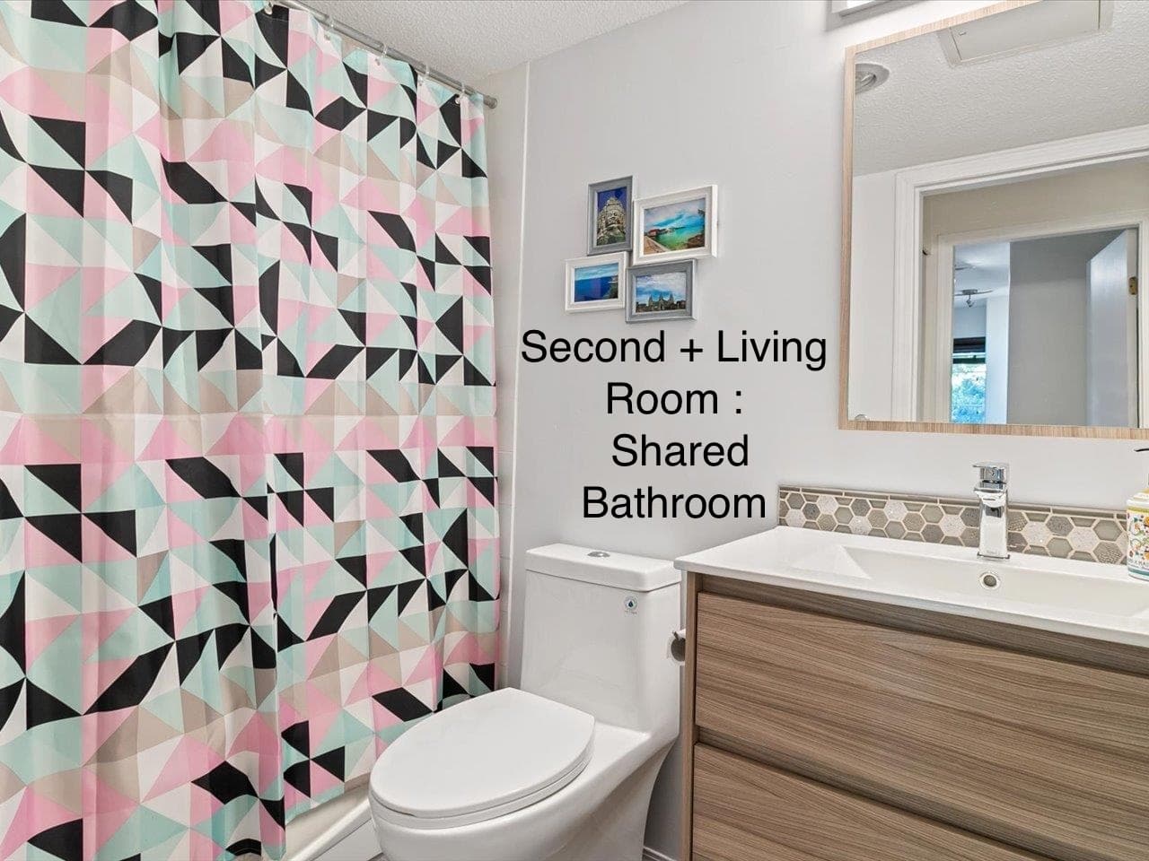 역세권/엑스포라인 커머셜역 도보 4분 주소: 1950 E 11th Ave, Vancouver 썸네일