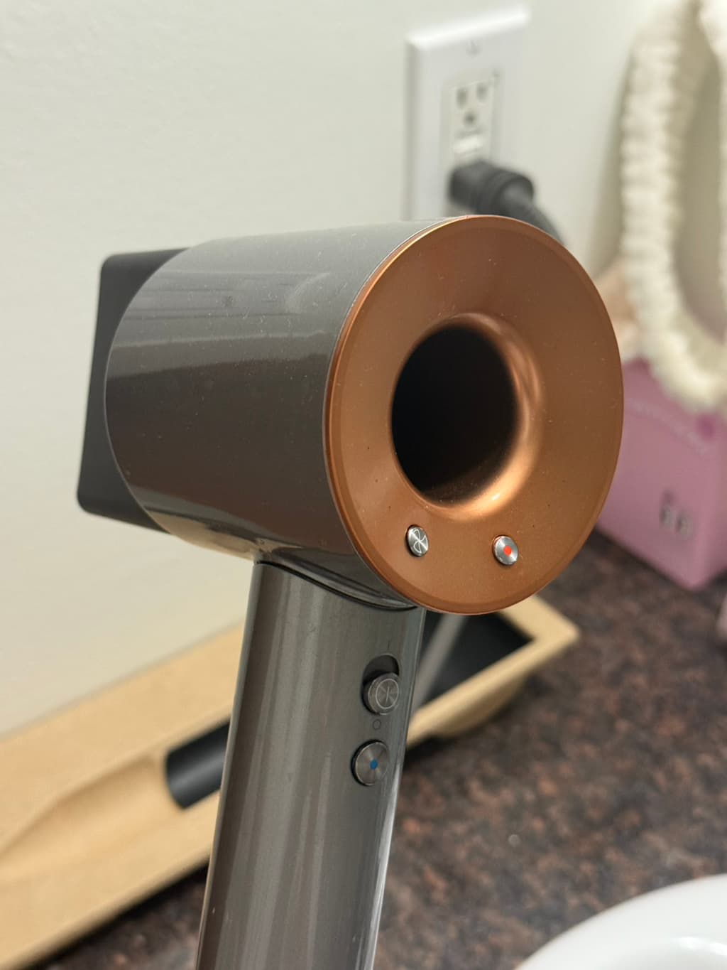 다이슨-헤어드라이기-팔아요-거의-새제품-Msl82-이미지