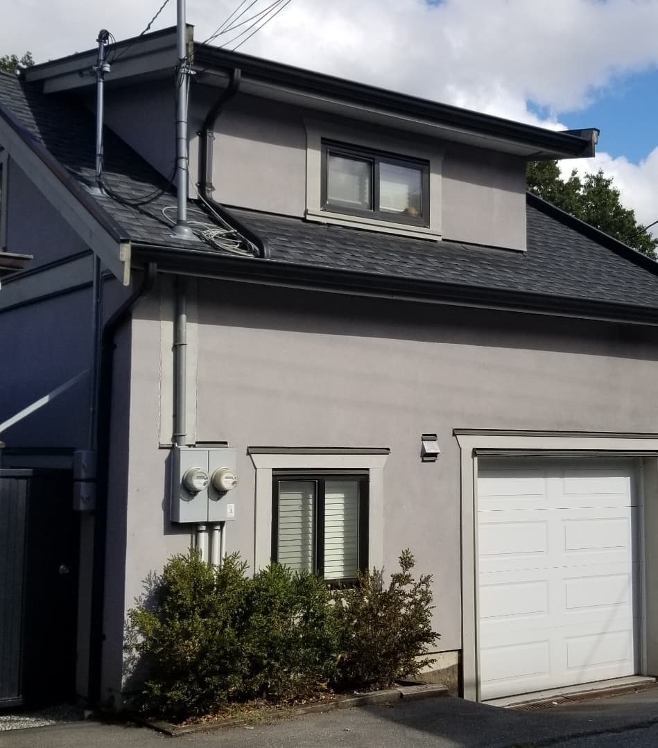 $1900/month 2베드 1.5배쓰 단독 레인웨이 하우스 - 나나이모역 근처 썸네일