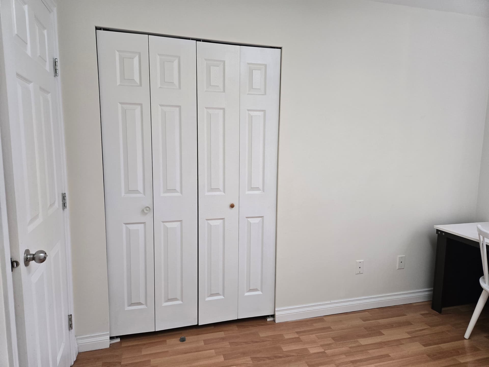 노스밴 룸렌트 합니다 (여성전용) 썸네일