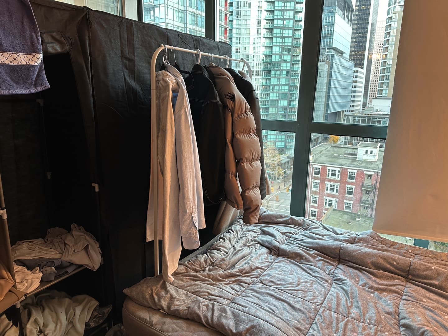 🚇 버라드역 도보 5분! “카페인 충전도, 마트 쇼핑도 5분이면 OK☕🛒” 여성전용 하우스 12월 입주 썸네일