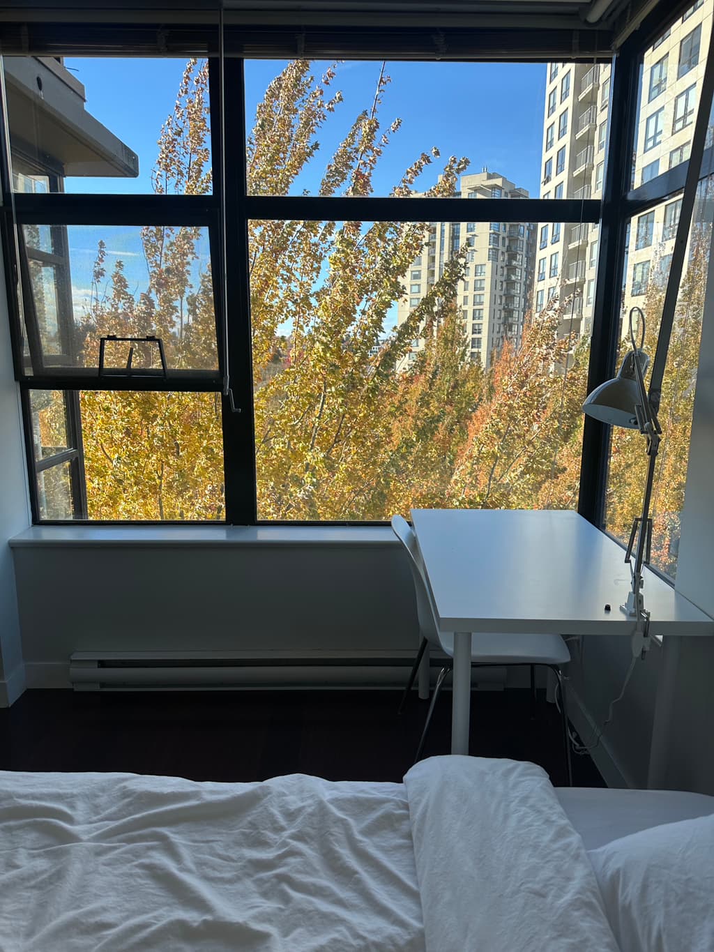 1존 조이스 역세권 깨끗한 세컨룸 여성룸메✨ 썸네일