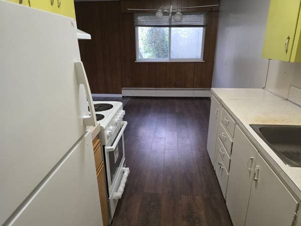 $1,800 / 2br - 650ft2 - 2 BEDROOM METROTOWN SUSSEX AVE BURANBY (METROTOWN) 썸네일