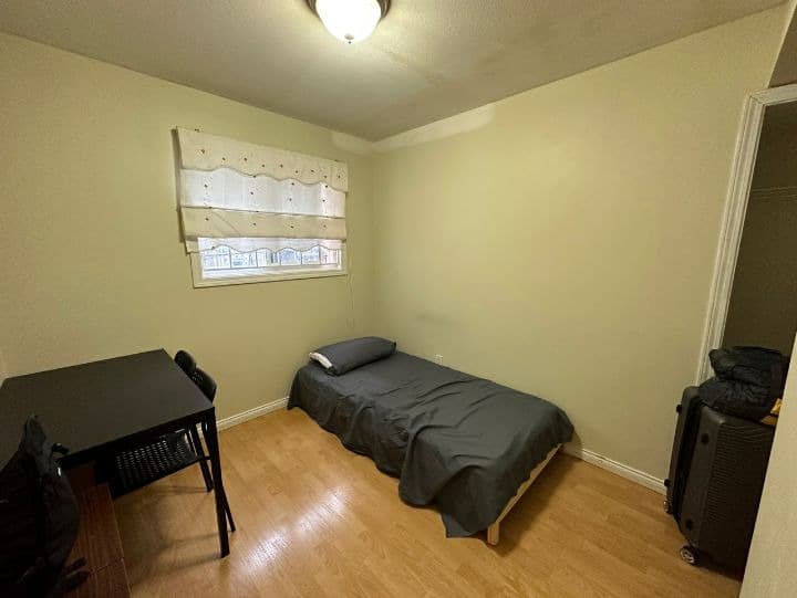 커머셜역 인근 룸메이트 구해요 썸네일