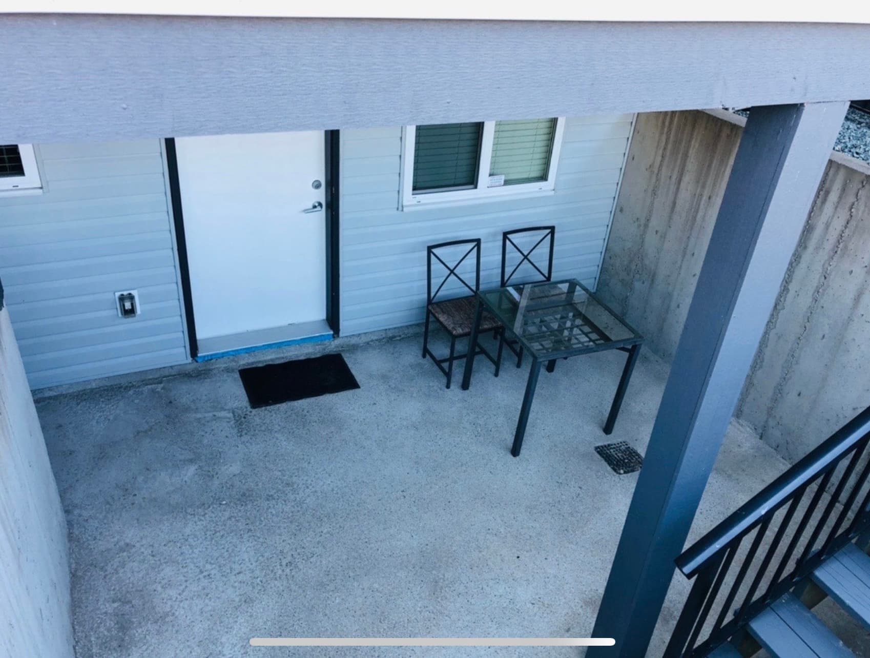 랭리 2배드 1베스 베이스먼트 렌트합니다 썸네일