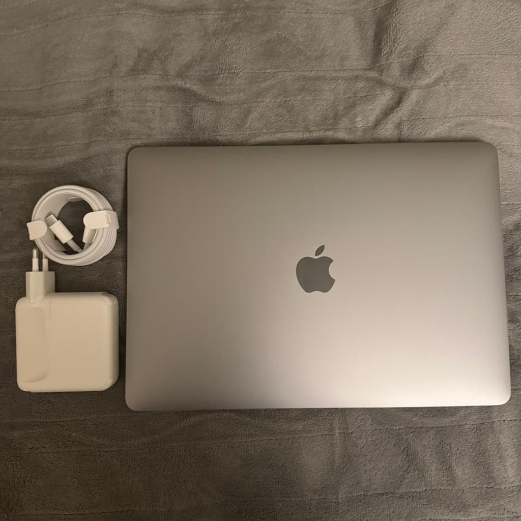 2022-맥북프로-13인치-M2-판매-dnYSR-이미지