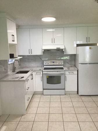 $1,900 / 2br - 600ft2 - 2 Bedroom 1 Bath Suite in East Van , Trout Lake are 썸네일