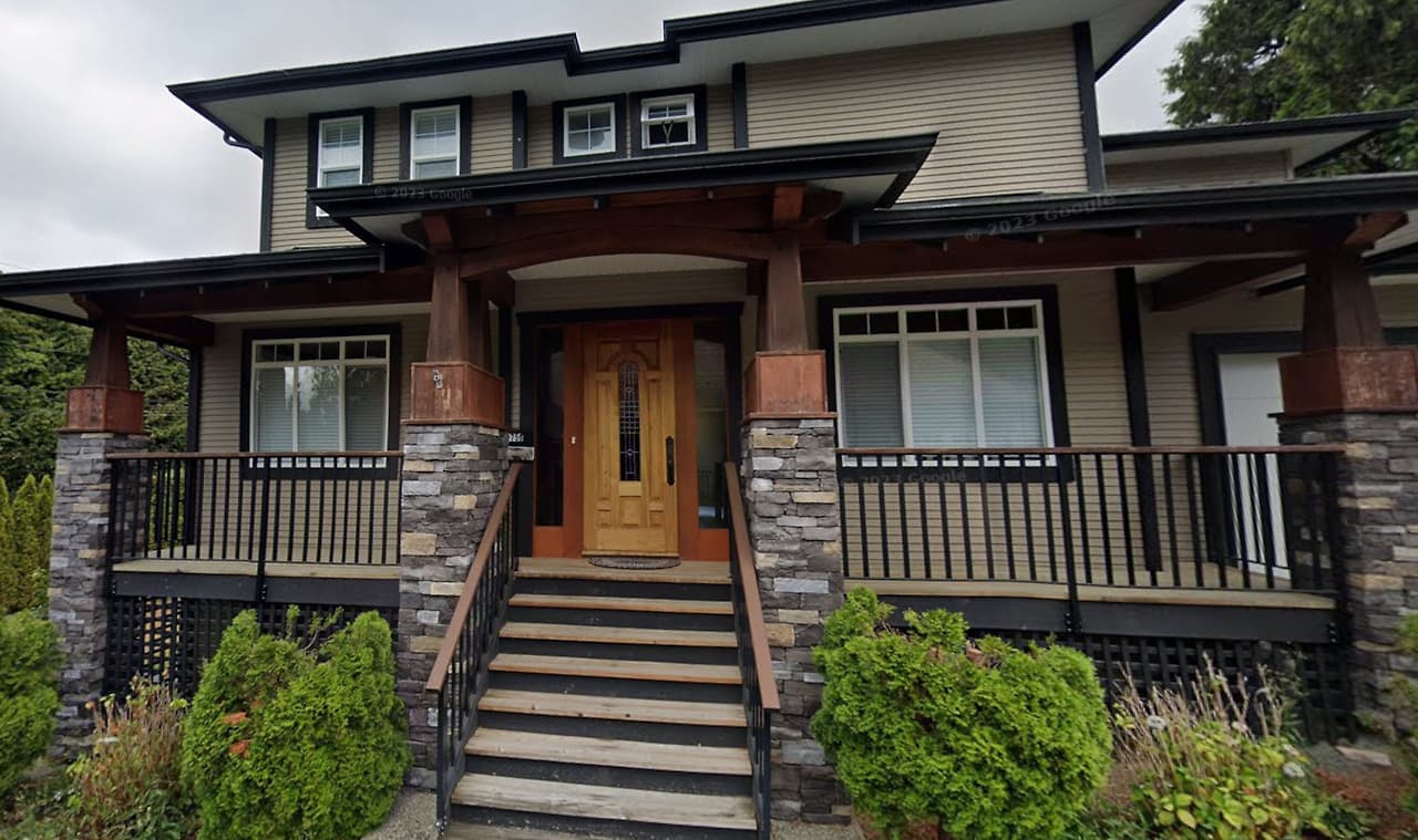 랭리 깨끗한 하우스 Basement 렌트 Semi Furniture 썸네일