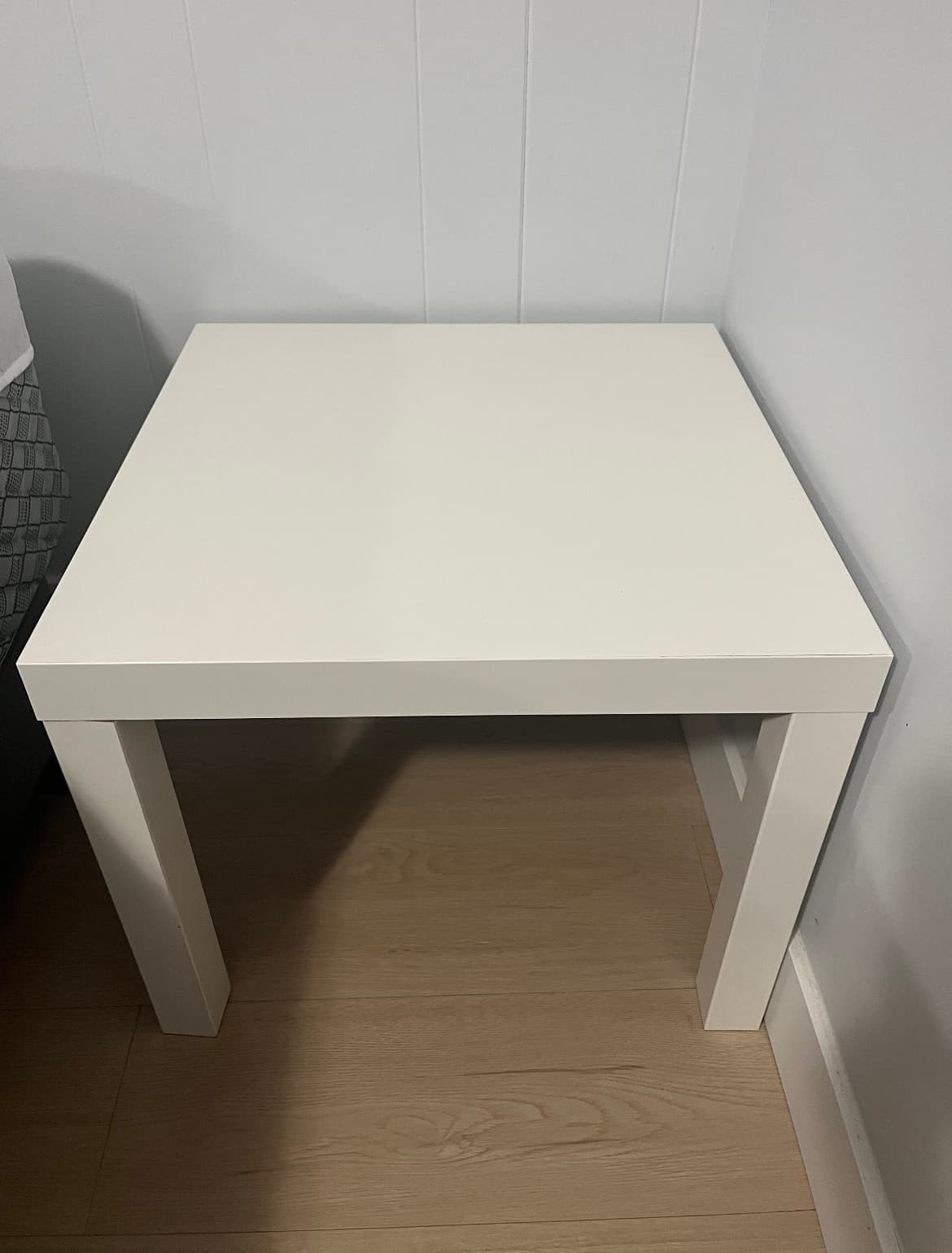 침대옆-미니-테이블-책상-화이트-OmLUY-이미지