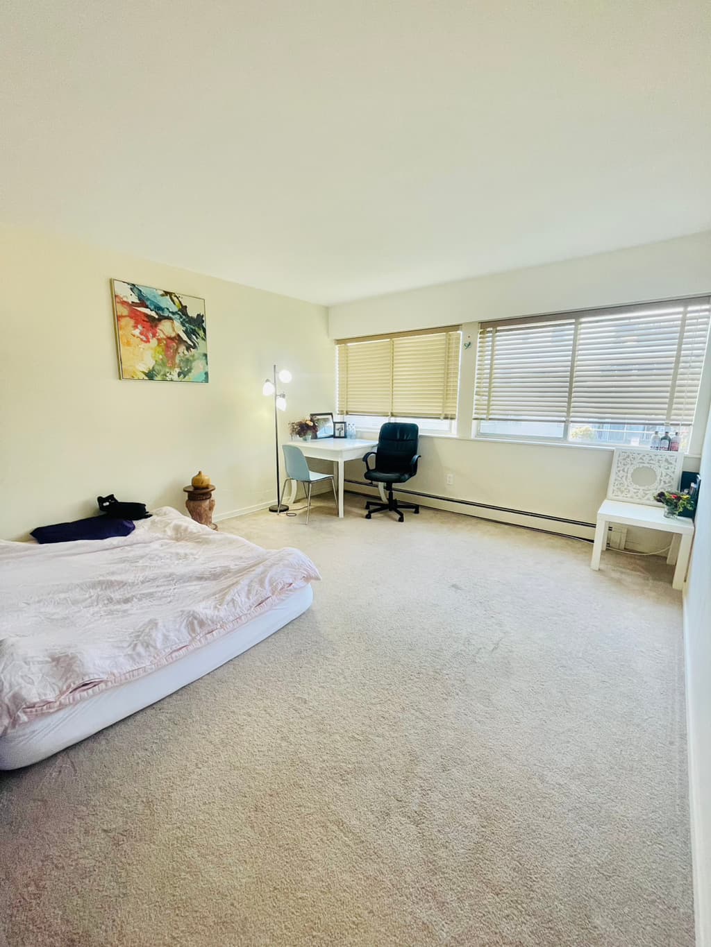 장.단기가능/ 밴쿠버 1존 아파트 둘이서 쉐어하실 여자분! Oakridge역 & Langara역 근처, Furnished ⭐️월800 썸네일