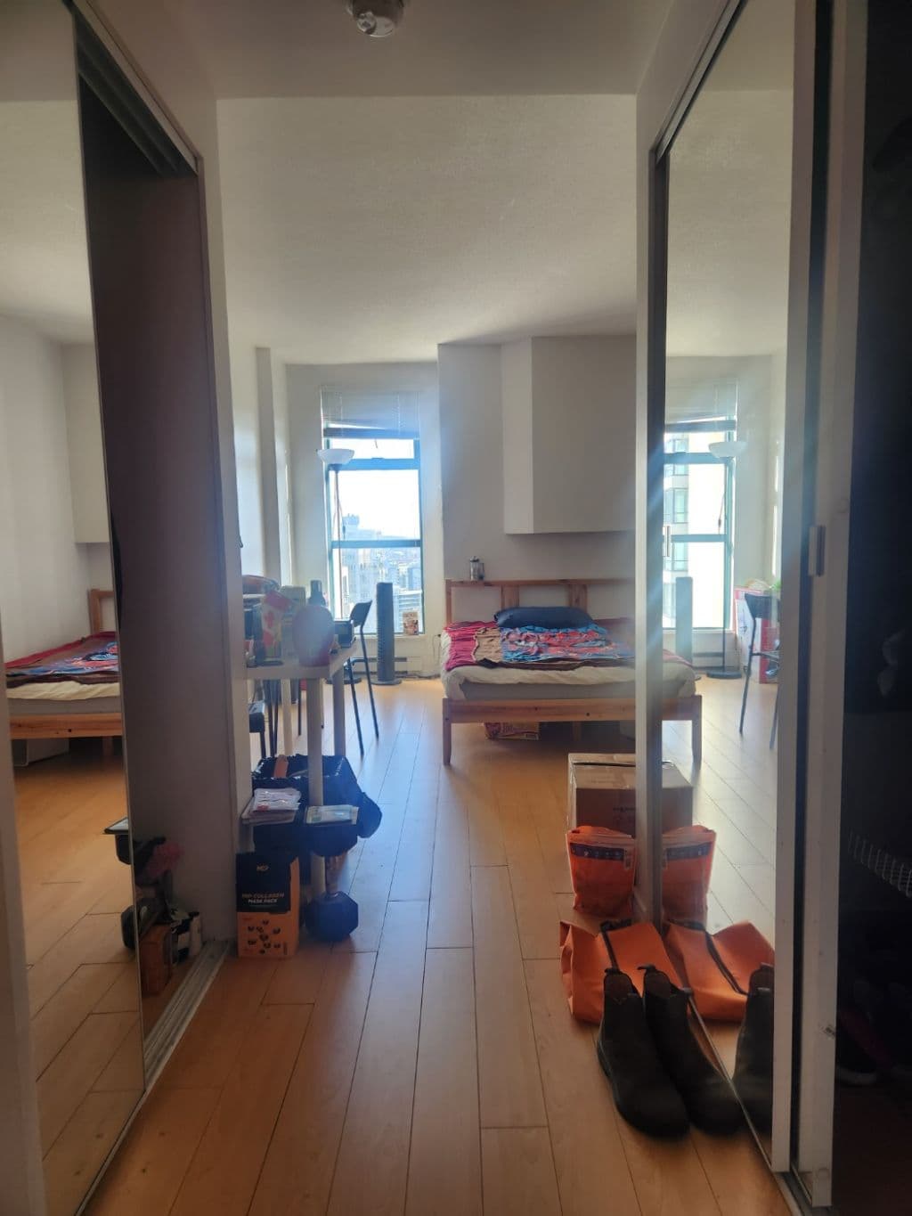 예일타운 마스터룸 룸메 구합니다 (12월) 썸네일