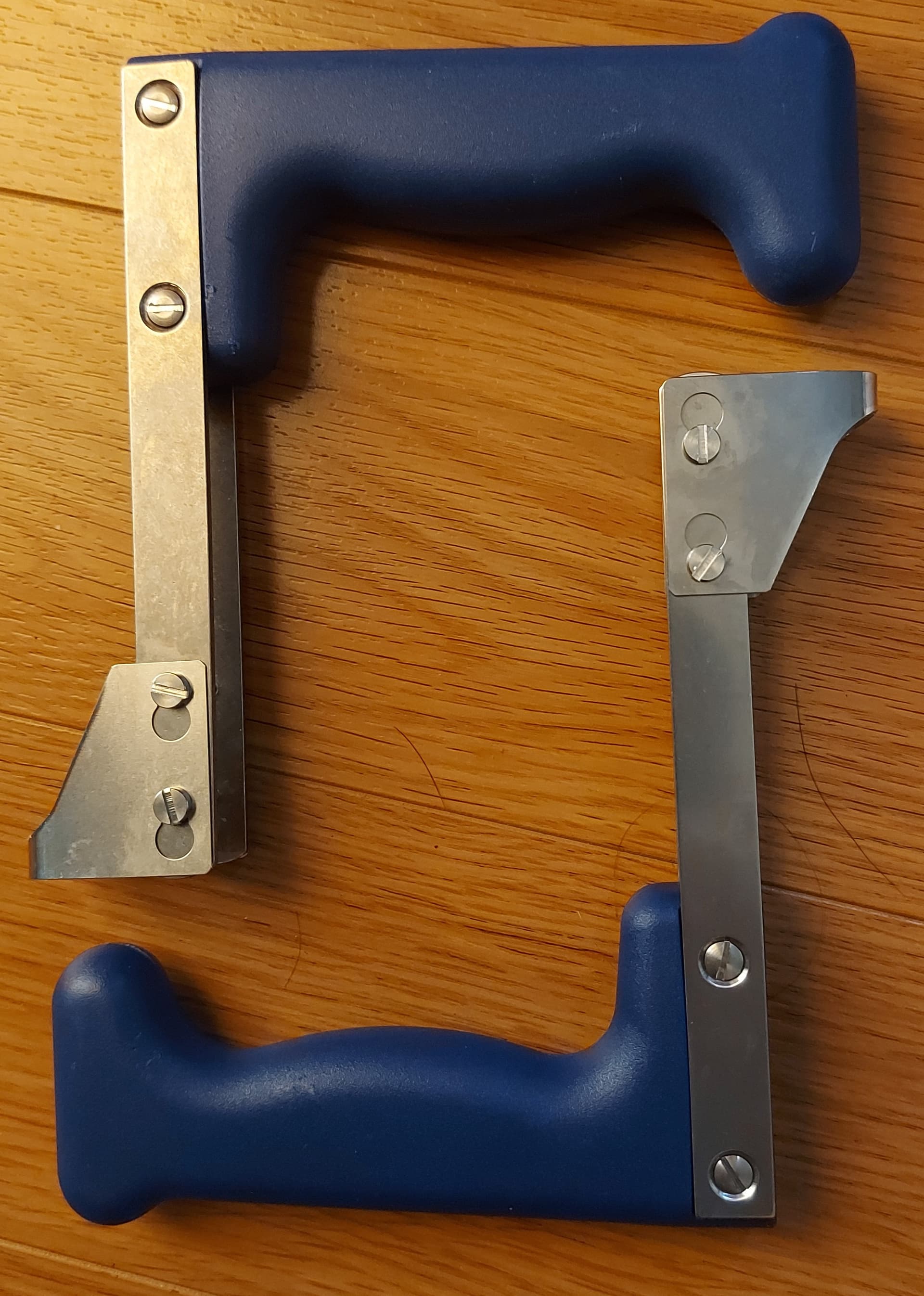 삼겹살-뼈-빼는-도구-팝니다-62ycE-이미지