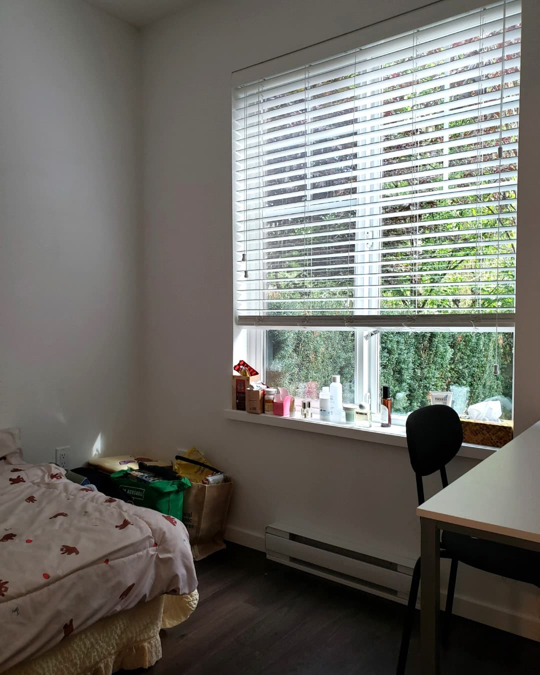 써리 길포드 여성전용 룸메구해요 (1월 1일 입주) 썸네일