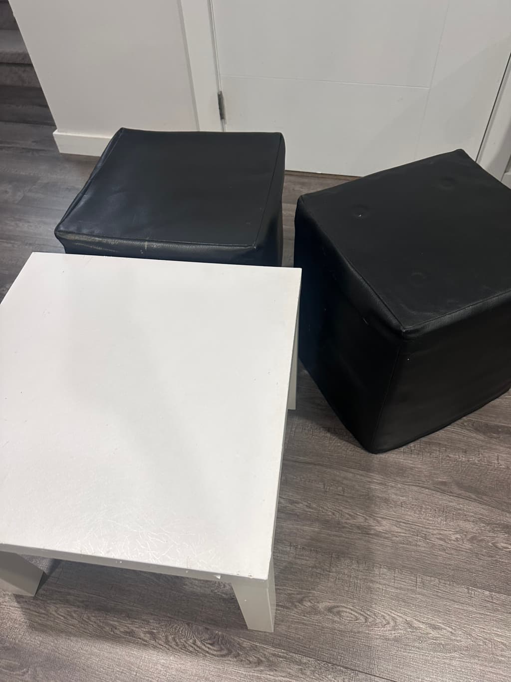 무료나눔-랑가라-테이블의자발걸이-2개-3XUGT-이미지