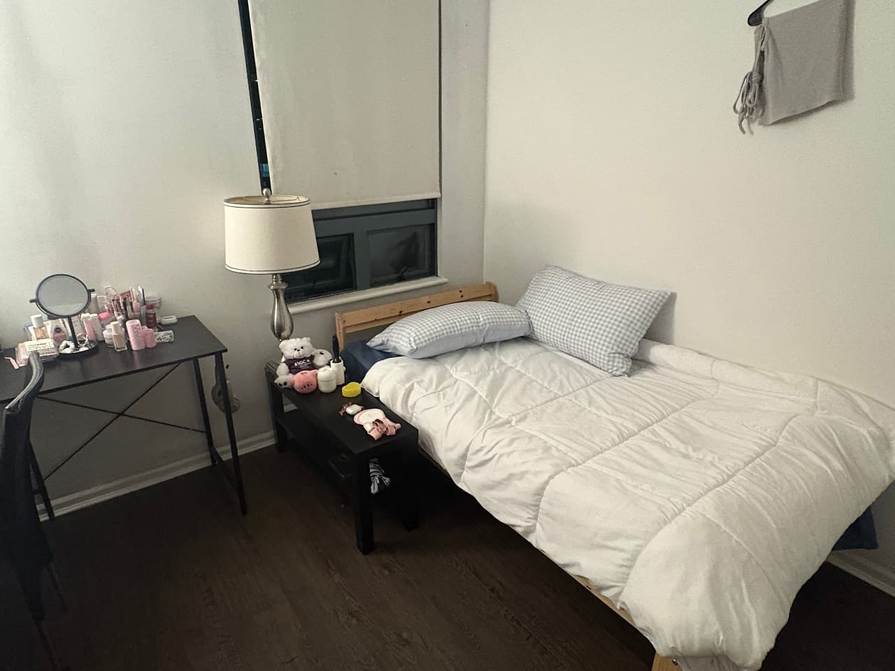 다운타운/여성전용/1238 멜빌/세컨룸 구해요 썸네일