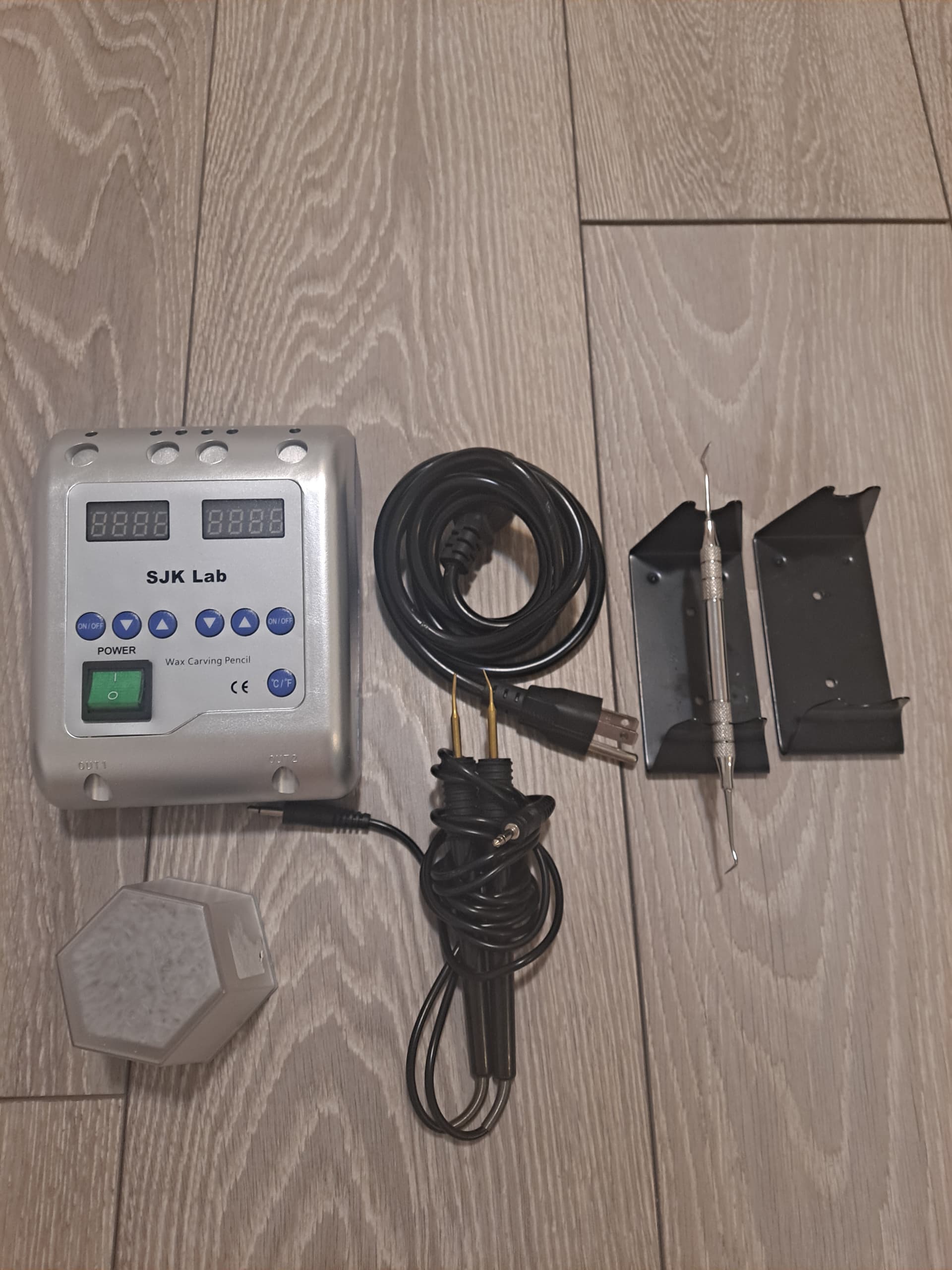 치기공-공부하시는분-Fub0r-이미지