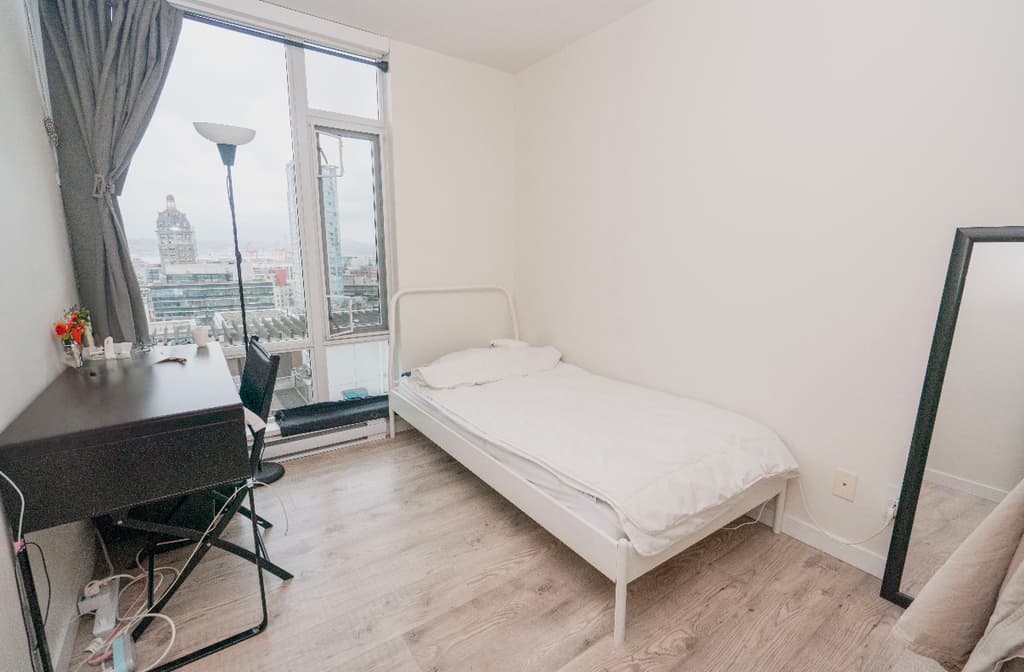 🔥다운타운 차이나스테이션 바로 앞/ 세컨룸 / 1200 썸네일