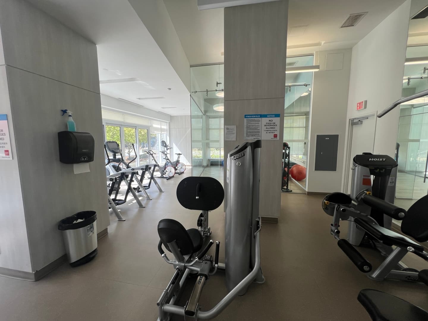 Metrotown New condo 2bed 2bath 썸네일