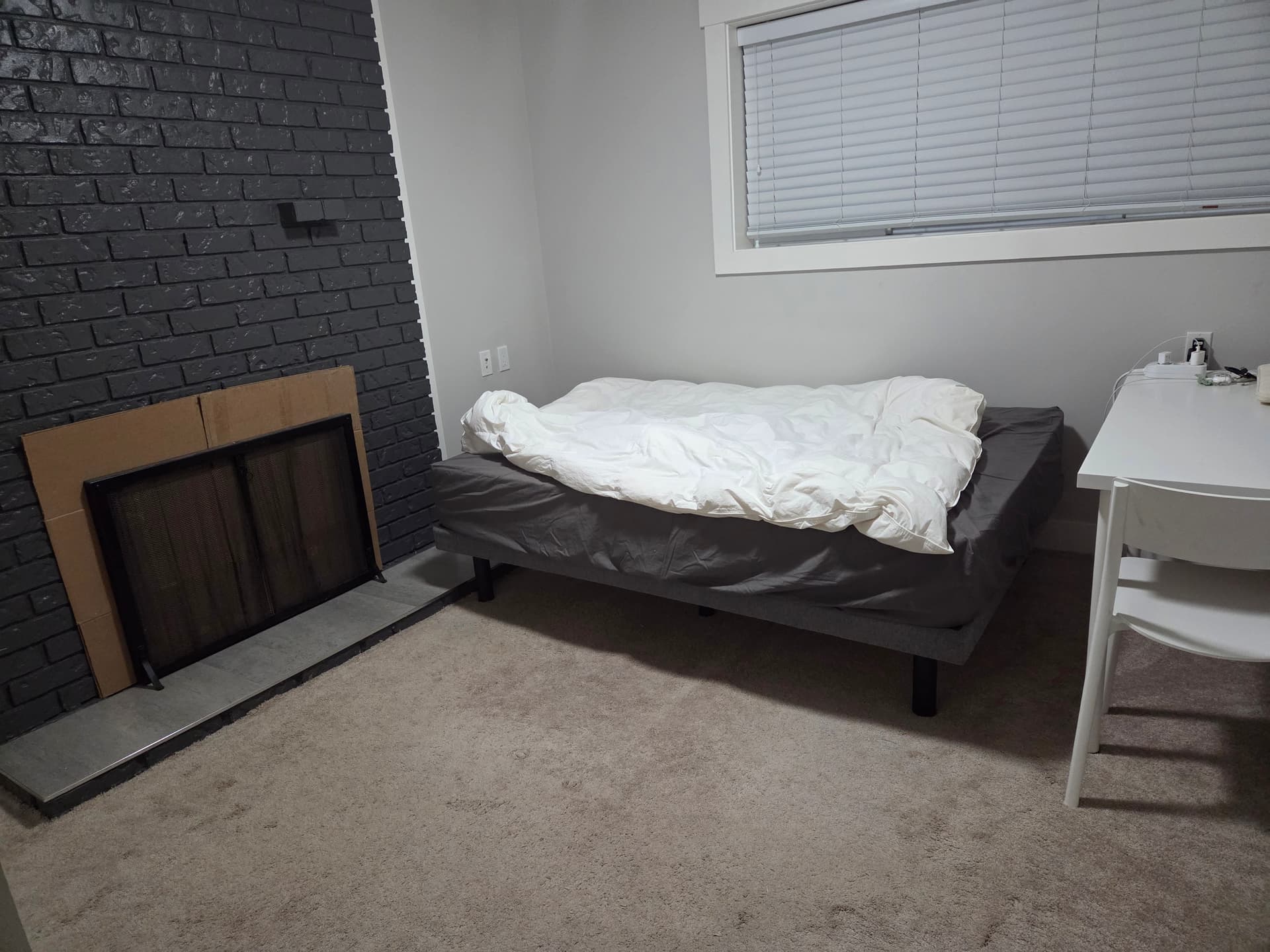 코퀴틀람 하우스 1층 전체 렌트🏡 12월 입주가능!! 썸네일