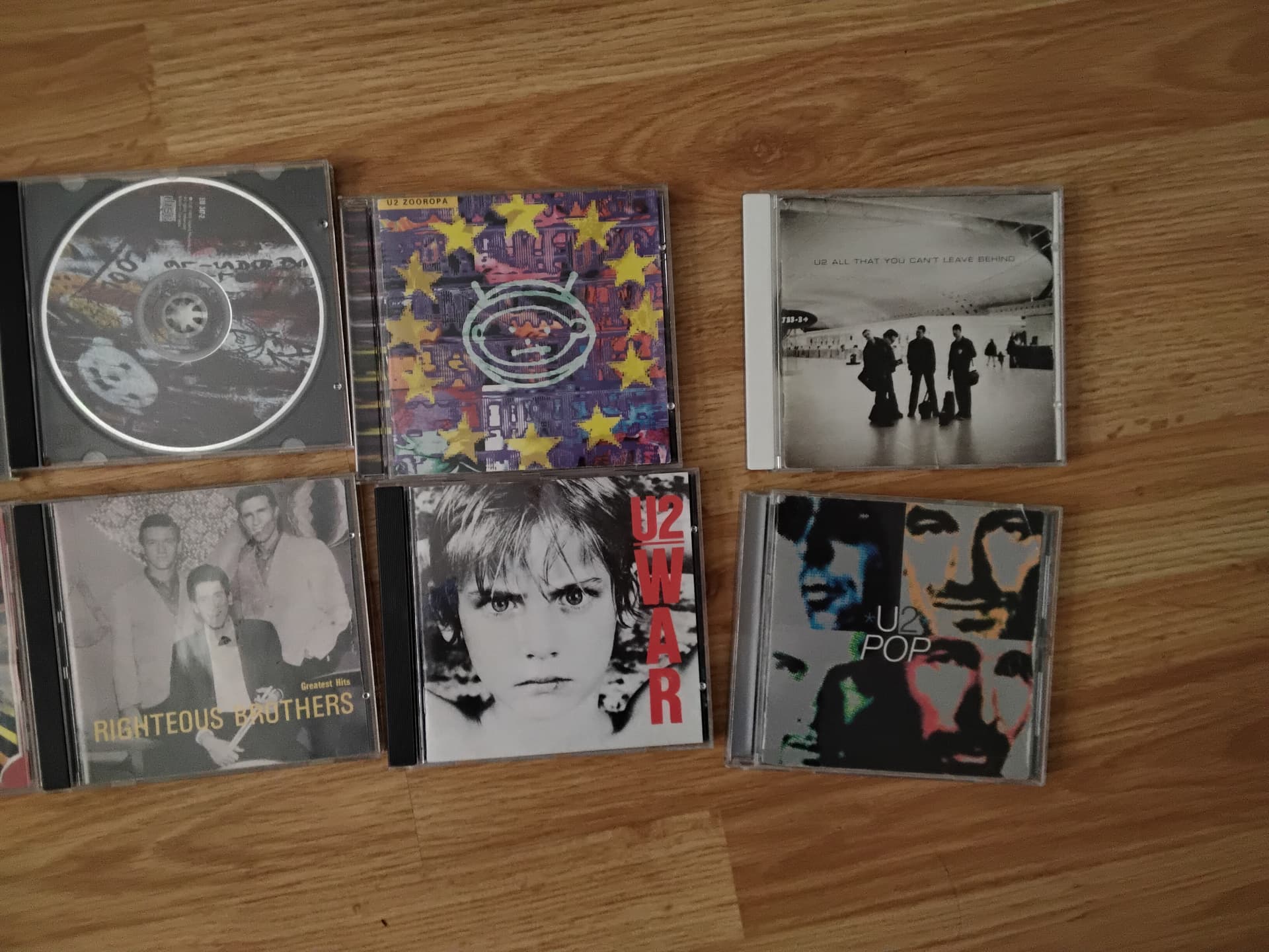 음악CD-주로-U2앨범-팝니디-zOenS-이미지