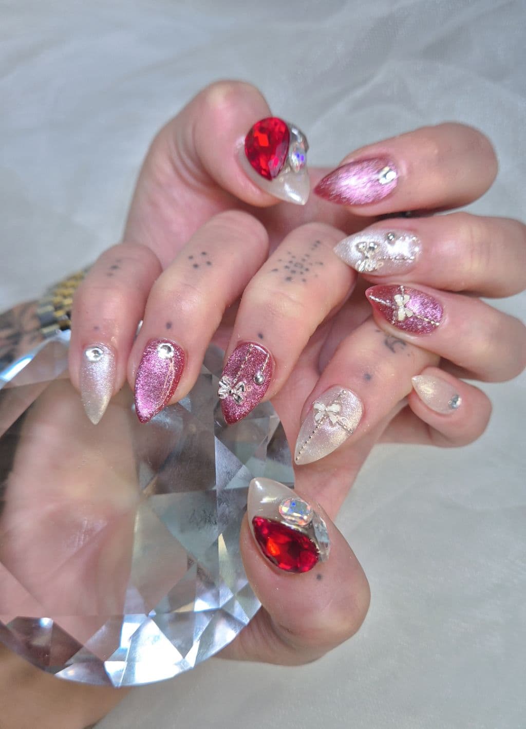 힙핑거스팟-ZvpkB-이미지