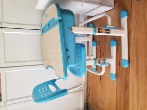 Adjustable-Childrens-Desk-and-Chair-Set-vSObW-이미지