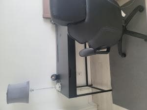 Ikea-책상과-의자-eOtdD-이미지