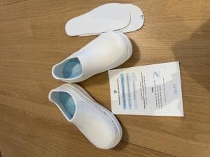 한국에서-핫한-널핏-간호화-판매-방수신발-새거-9m1kW-이미지