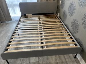 침대-프레임-퀸-0cNVQ-이미지