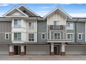 [Wynn Realty] 랭리 최중심부에 위치한 방 3개 화장실 3개를 가진 타운하우스를 소개드립니다. 썸네일
