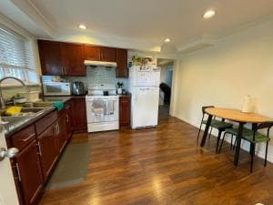 $1400 Suite for Rent 썸네일
