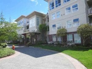 가구완비된 2Bed & 2 Bath 저층콘크리트 콘도 랜트합니다. 썸네일