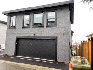 코퀴틀람 1베드 코치 하우스 렌트 구합니다.  썸네일