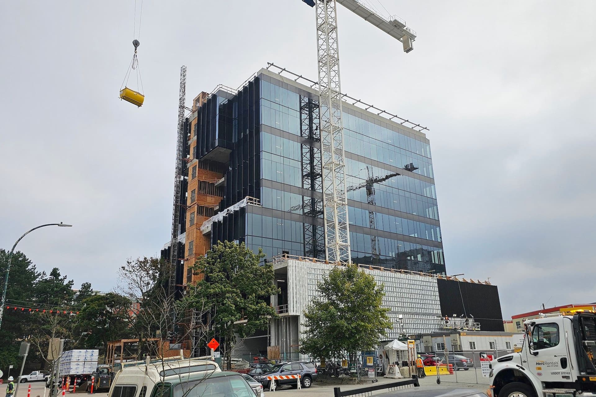 https://display.dailyhive.com/uploads/2025/09/nexus-220-prior-street-vancouver-office-building-keltic-construction-september-8-2025-f3.jpg