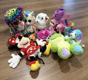 귀여운-인형-팝니다-F5sxq-이미지